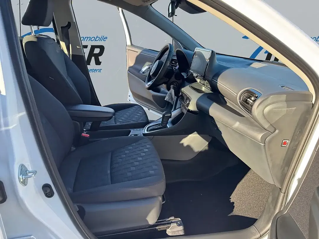 Mazda 2 - Thumbnail 5