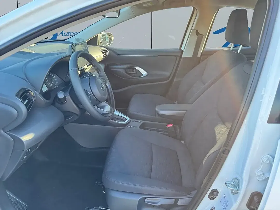 Mazda 2 - Thumbnail 6