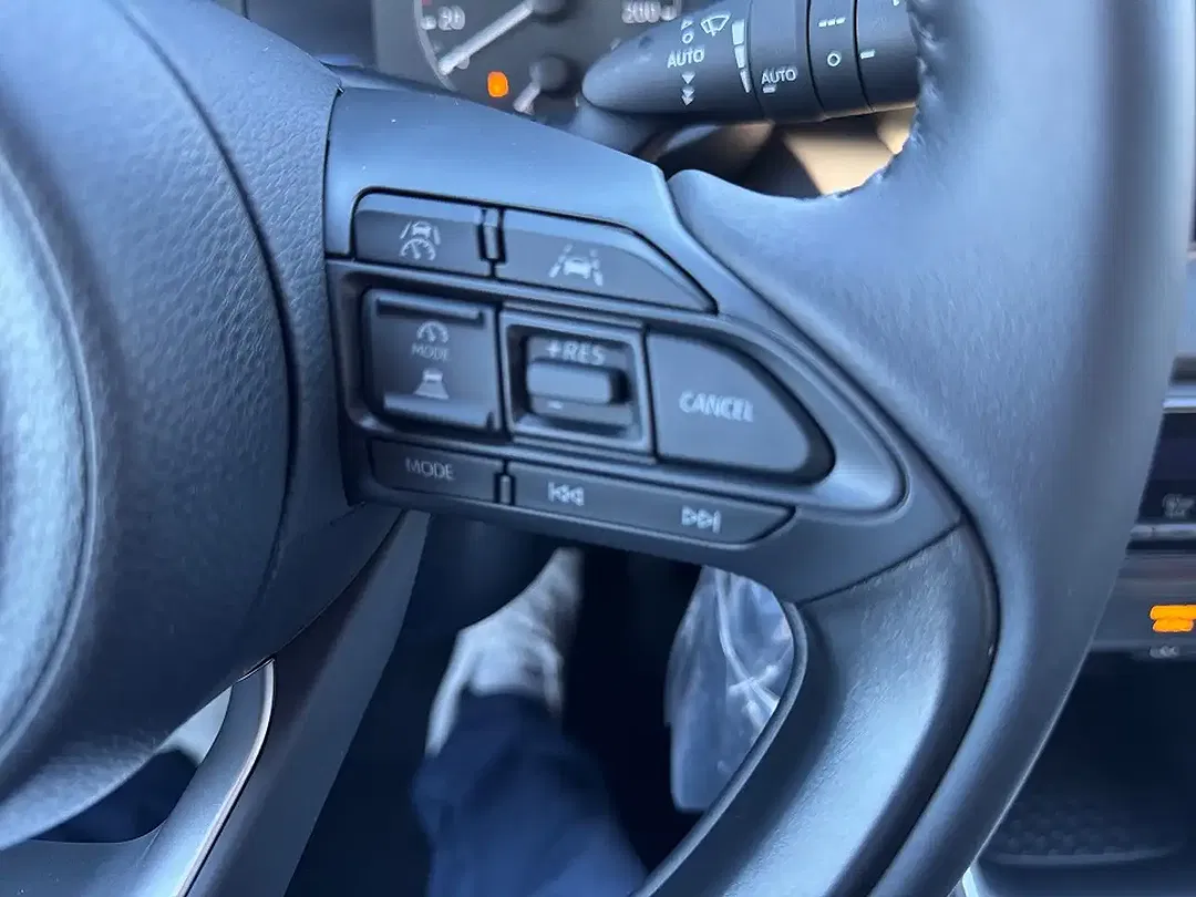 Mazda 2 - Thumbnail 8