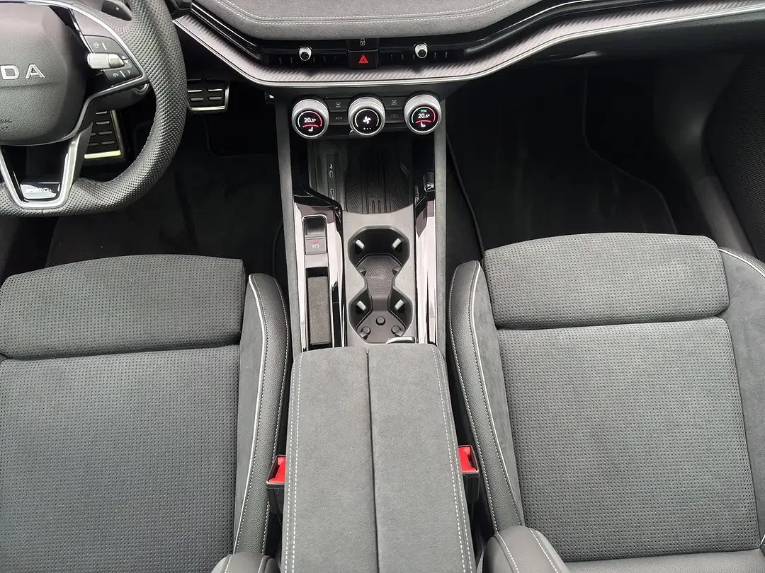 Skoda Superb - Thumbnail 9