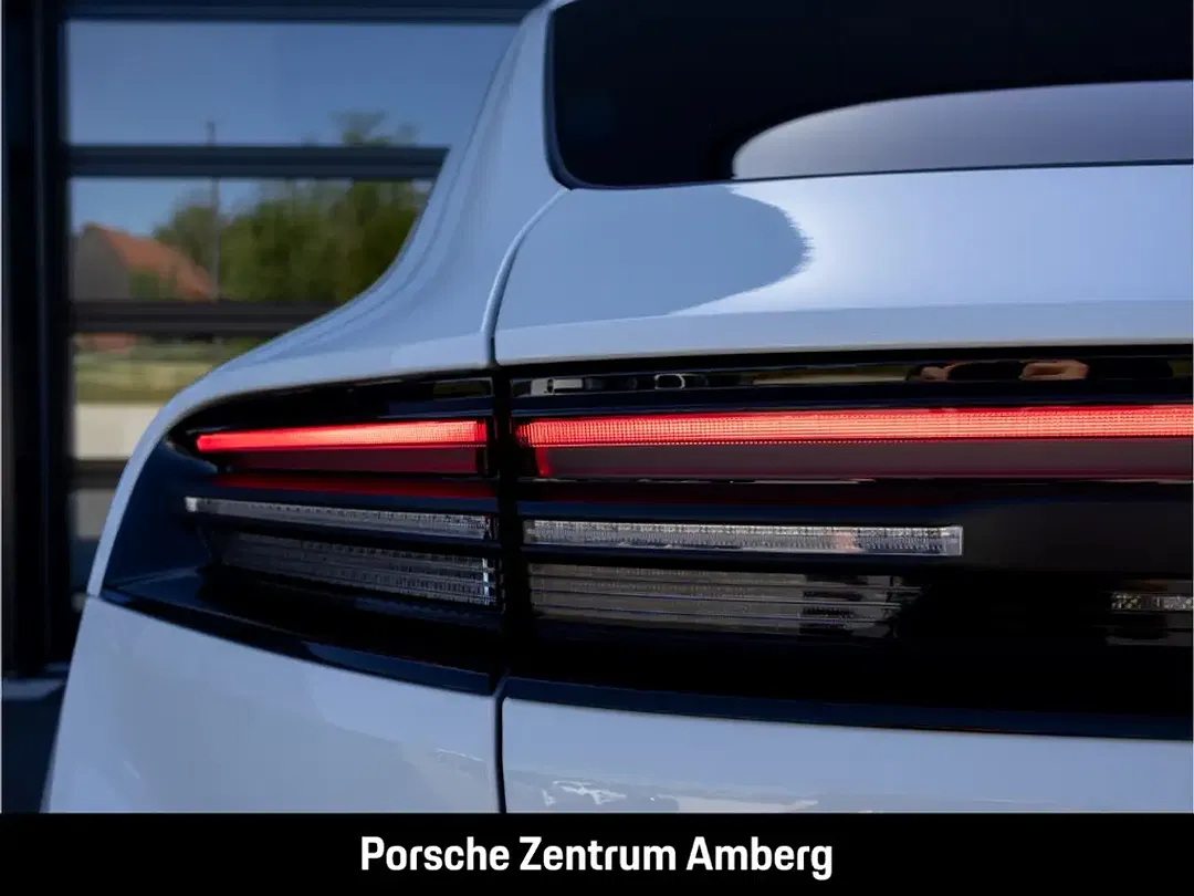 Porsche Macan - Thumbnail 11