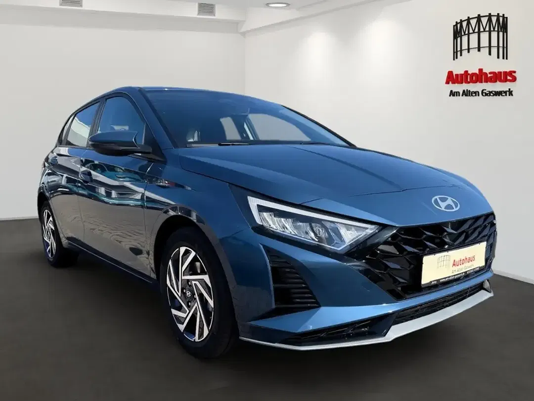 Hyundai i20 - Thumbnail 2