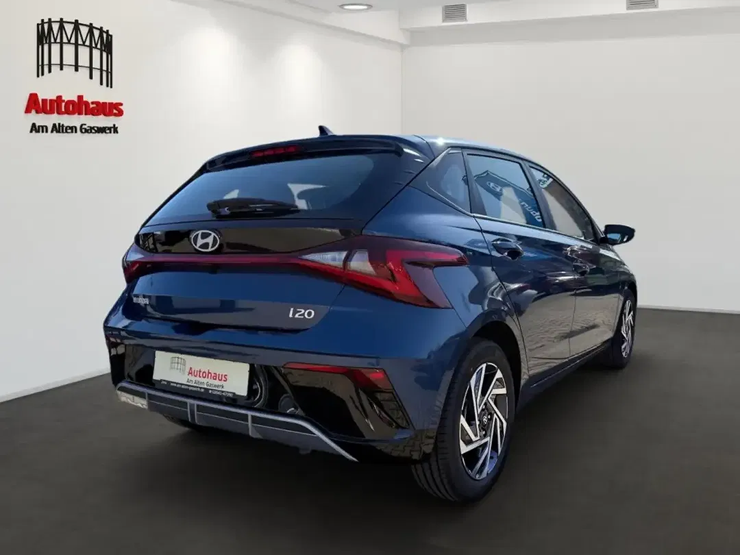 Hyundai i20 - Thumbnail 3