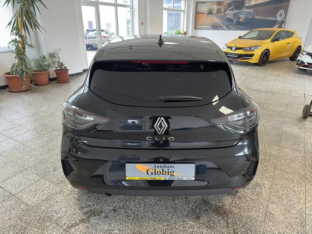 Renault Clio - Thumbnail 4