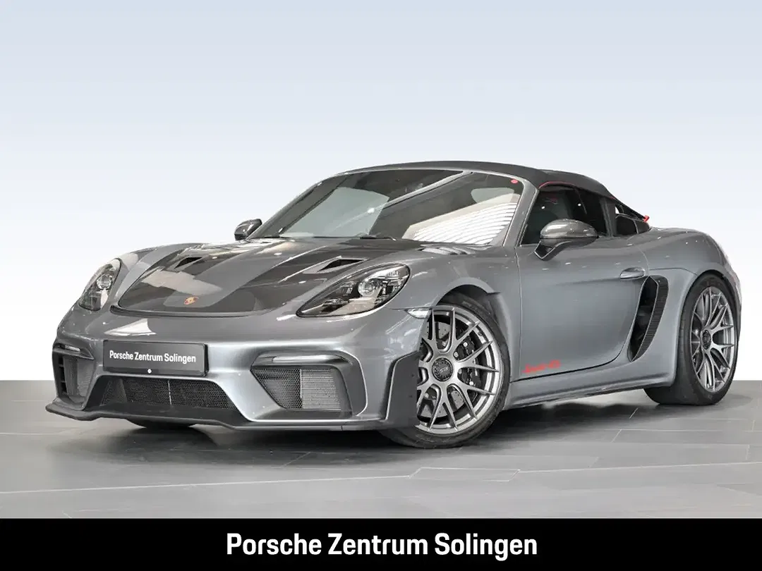 Porsche 718 Spyder RS Weissach