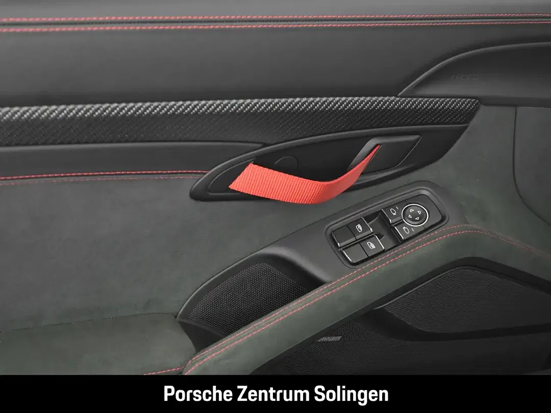 Porsche 718 Spyder - Thumbnail 14