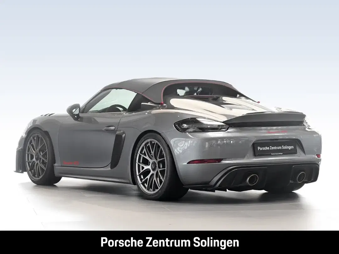 Porsche 718 Spyder - Thumbnail 3