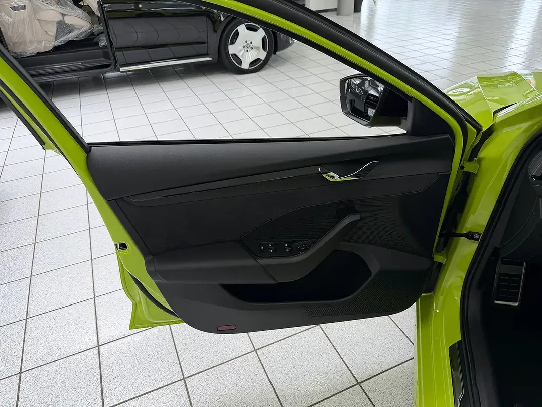 Skoda Octavia - Thumbnail 9