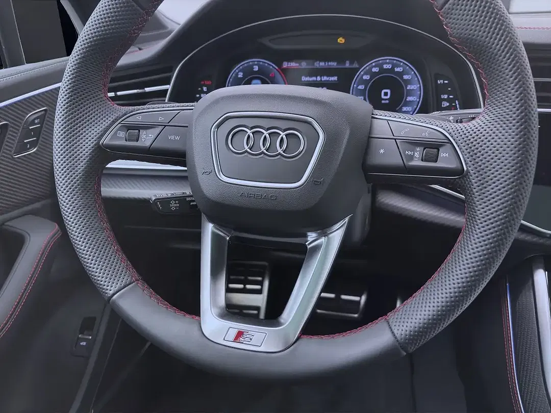 Audi Q7 - Thumbnail 13