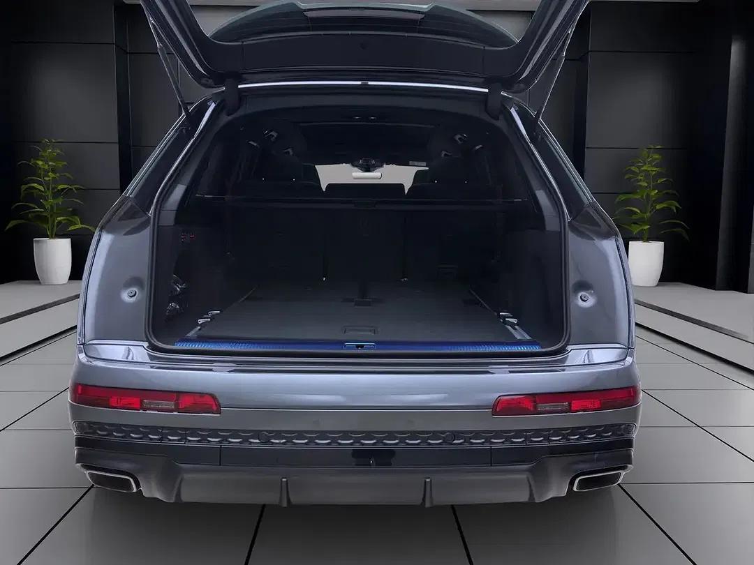 Audi Q7 - Thumbnail 5
