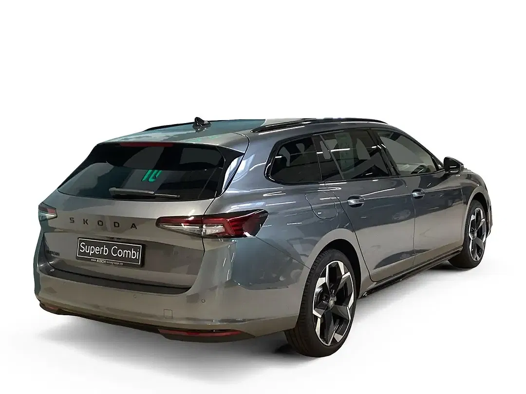 Skoda Superb - Thumbnail 3