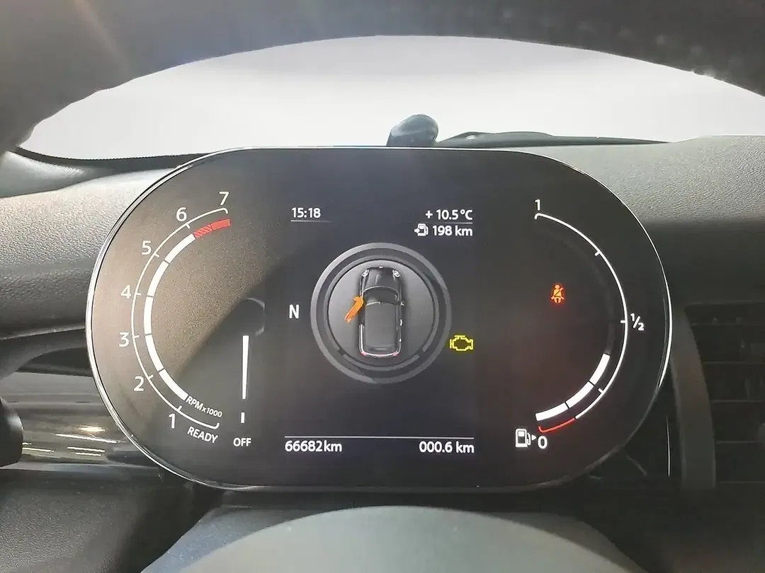 MINI Cooper Cabrio - Thumbnail 9