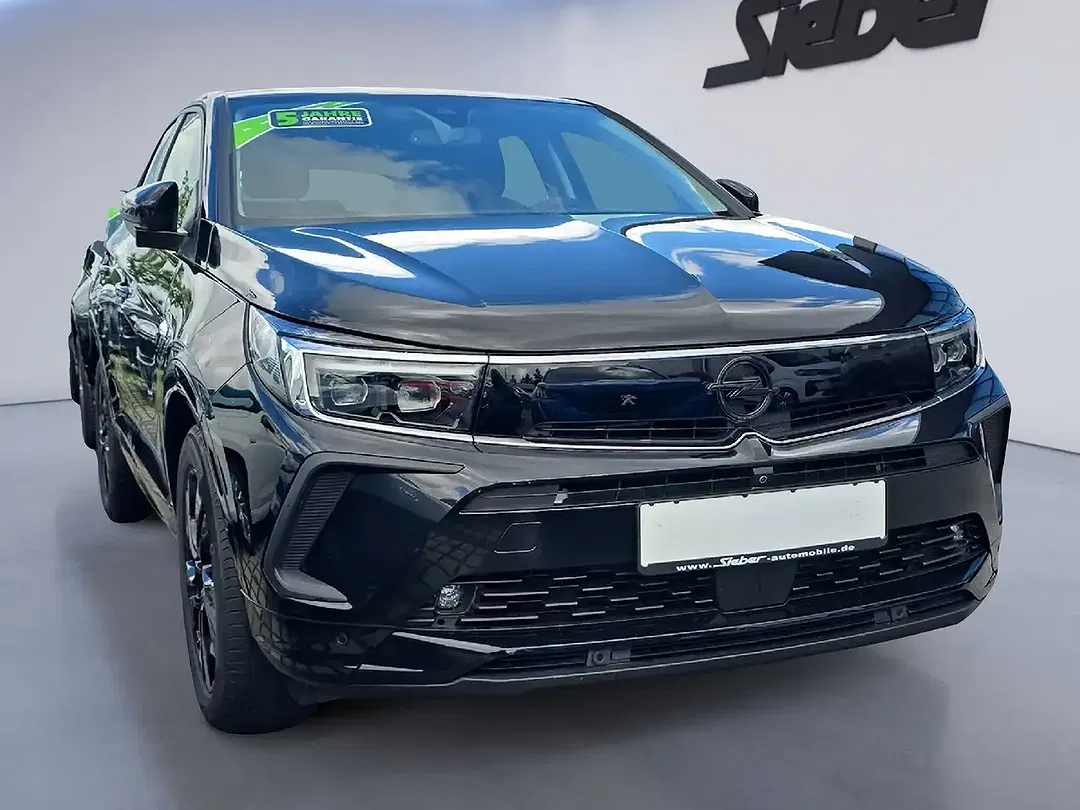 Opel Grandland - Thumbnail 2