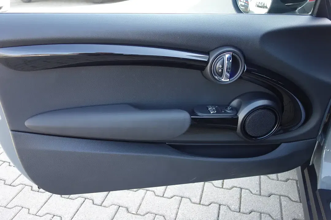 MINI Cooper - Thumbnail 8