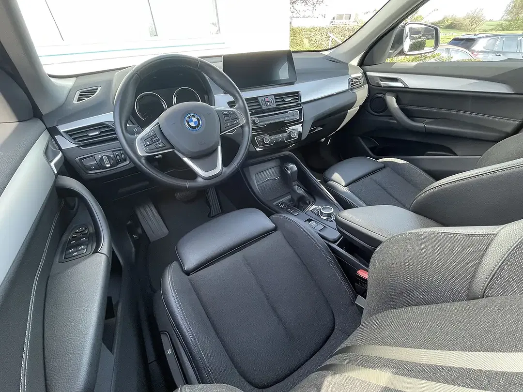 BMW X1 - Thumbnail 12