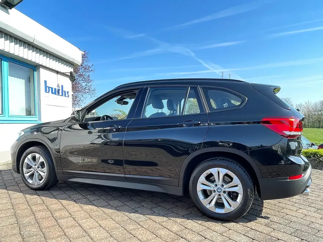 BMW X1 - Thumbnail 6