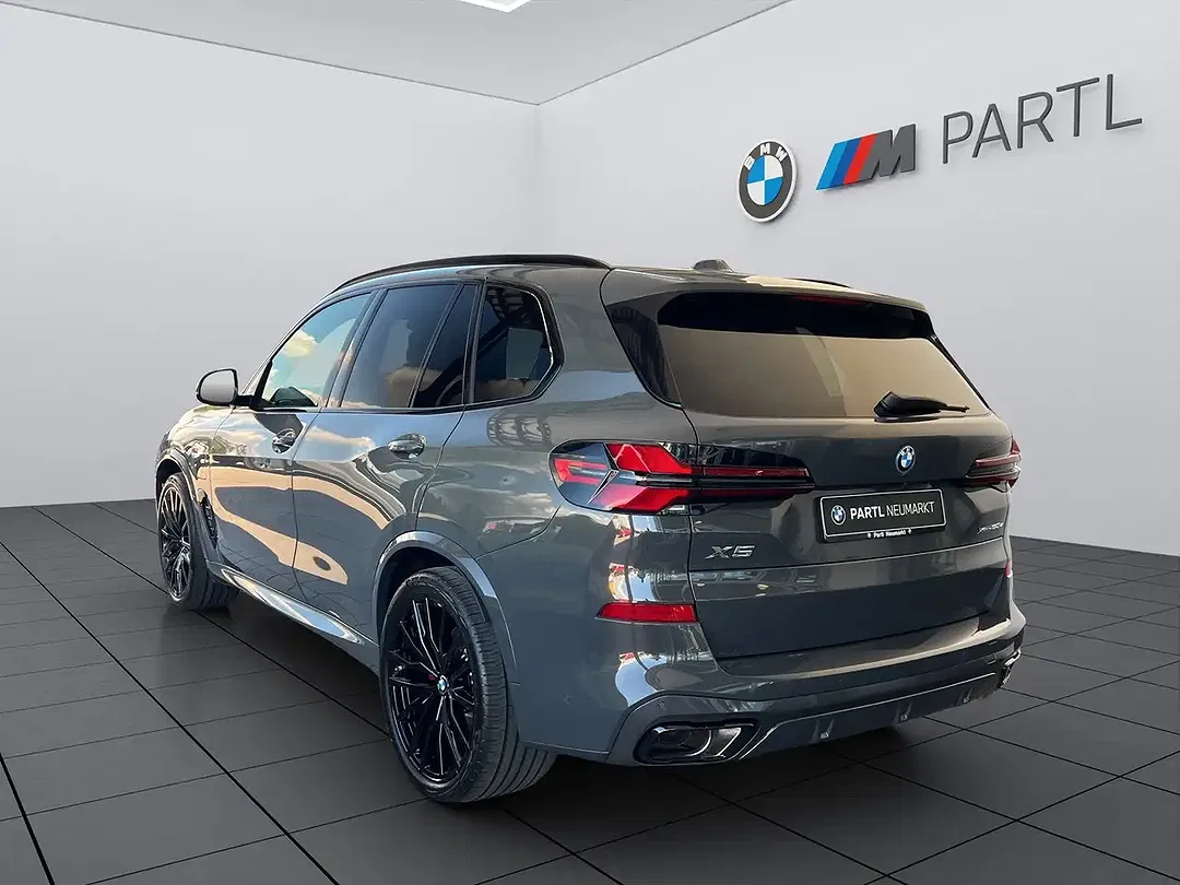 BMW X5 - Thumbnail 3