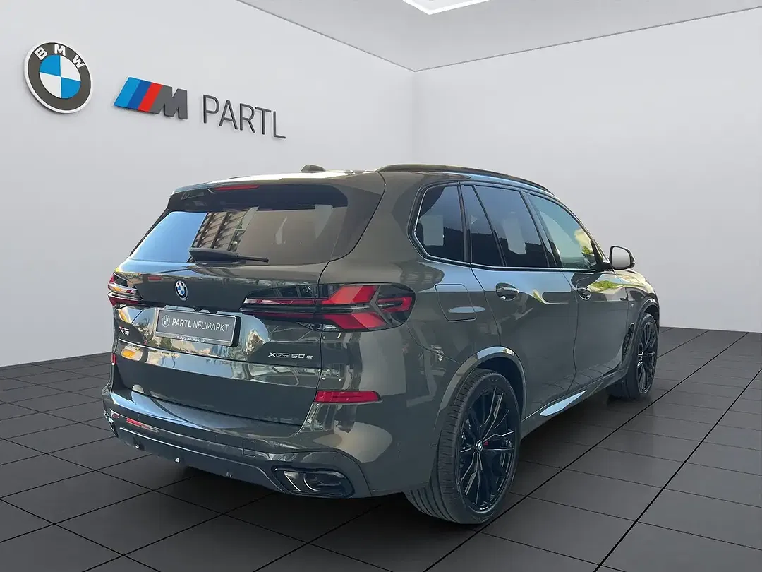 BMW X5 - Thumbnail 4