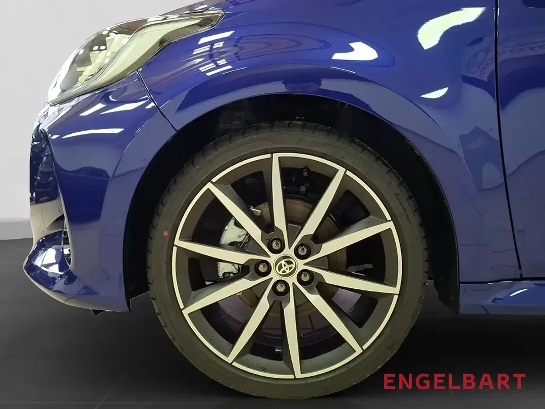 Toyota Yaris - Thumbnail 14