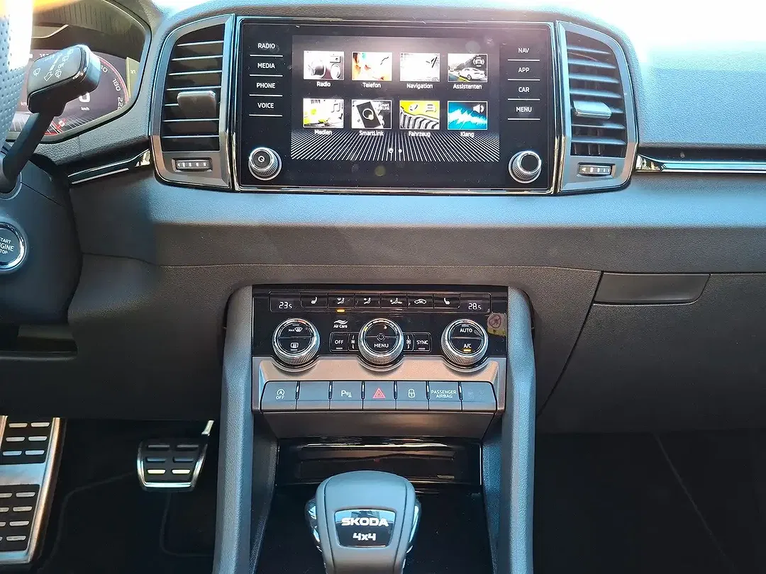 Skoda Karoq - Thumbnail 13