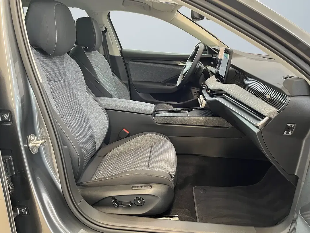 Skoda Superb - Thumbnail 9