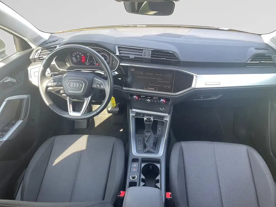 Audi Q3 - Thumbnail 6