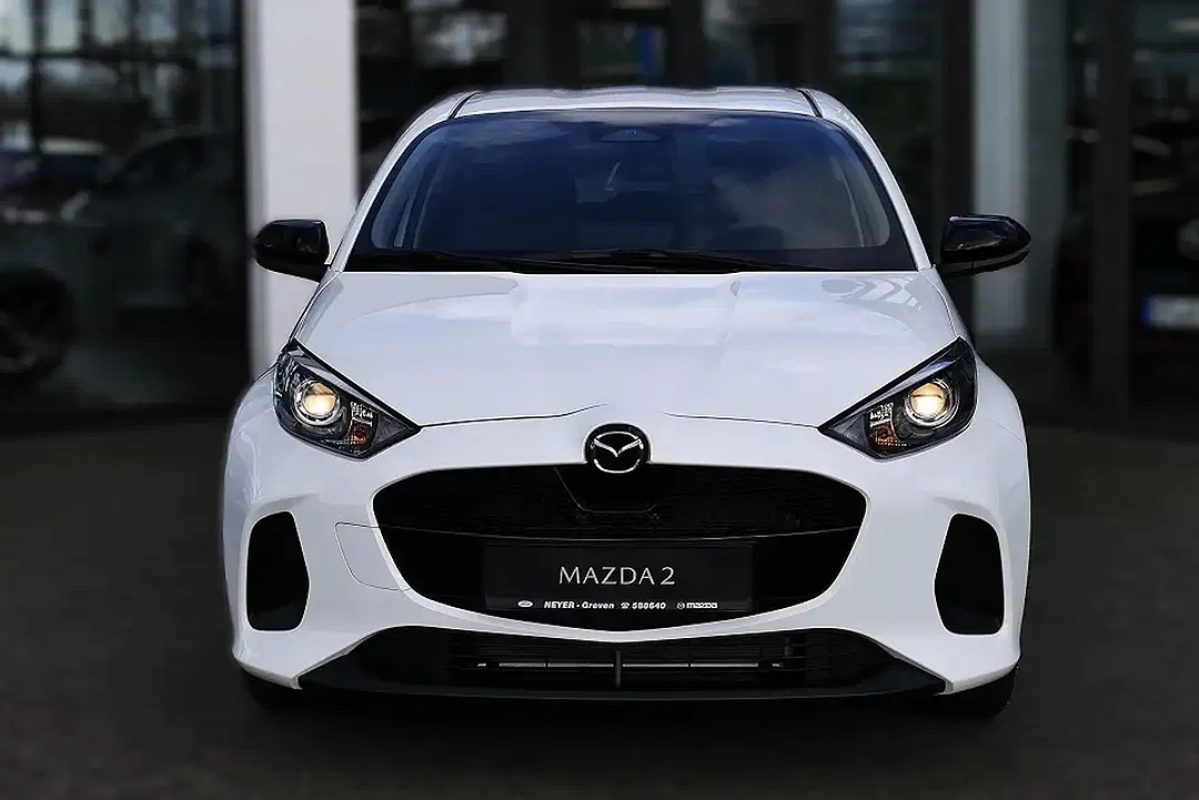 Mazda 2 - Thumbnail 2