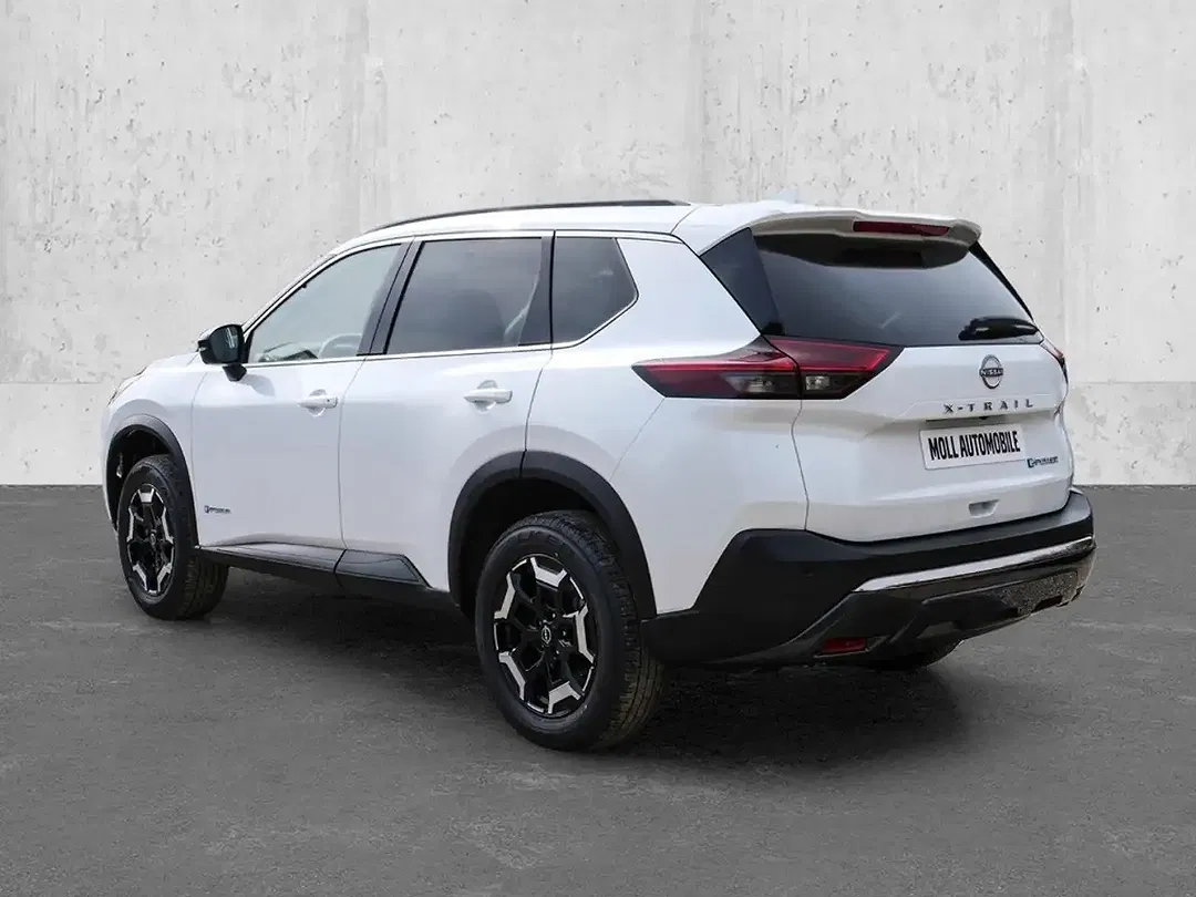 Nissan X-Trail - Thumbnail 2