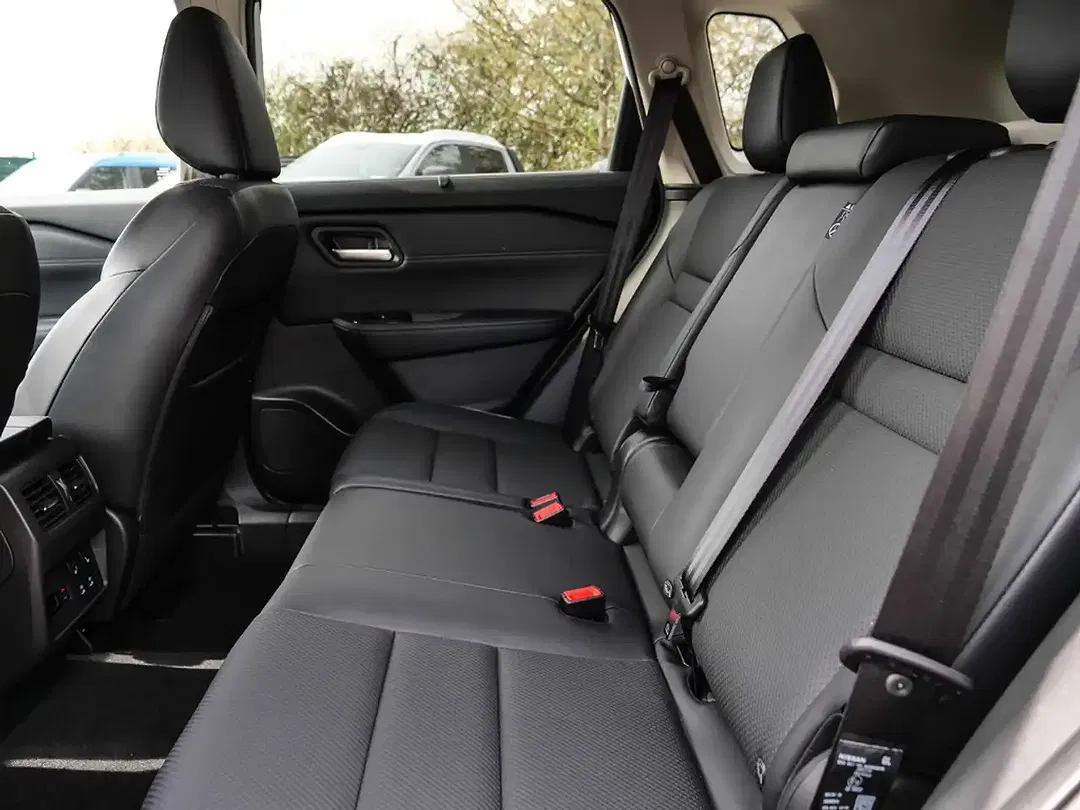 Nissan X-Trail - Thumbnail 8