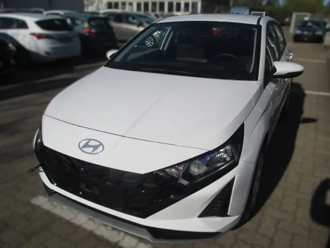 Hyundai i20 - Thumbnail 2