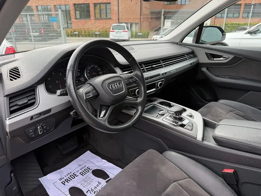 Audi Q7 - Thumbnail 11