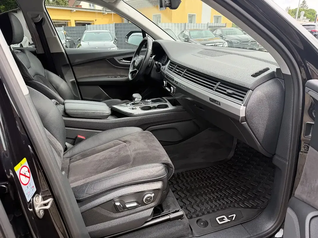 Audi Q7 - Thumbnail 15