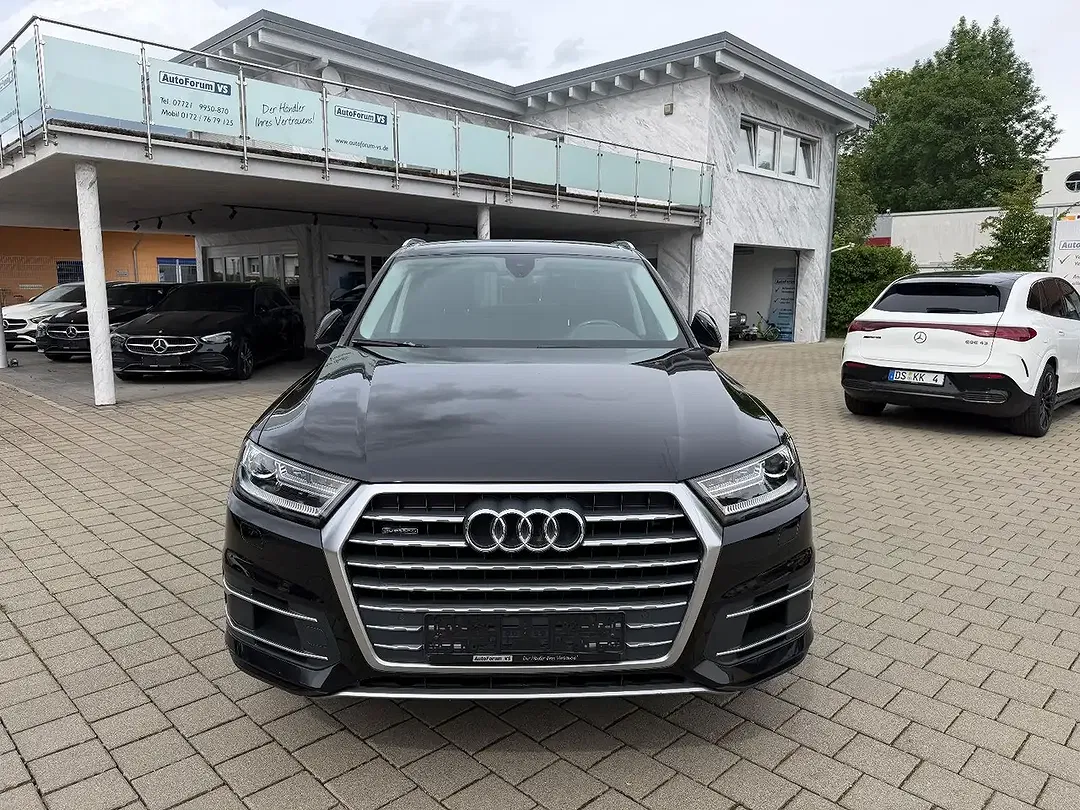 Audi Q7 - Thumbnail 2