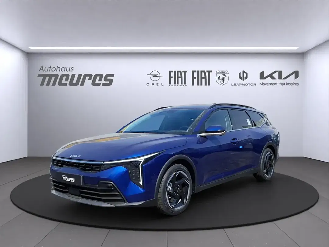 Kia K4 - Thumbnail 1