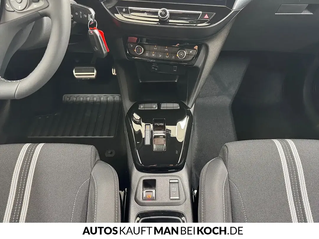 Opel Corsa - Thumbnail 9