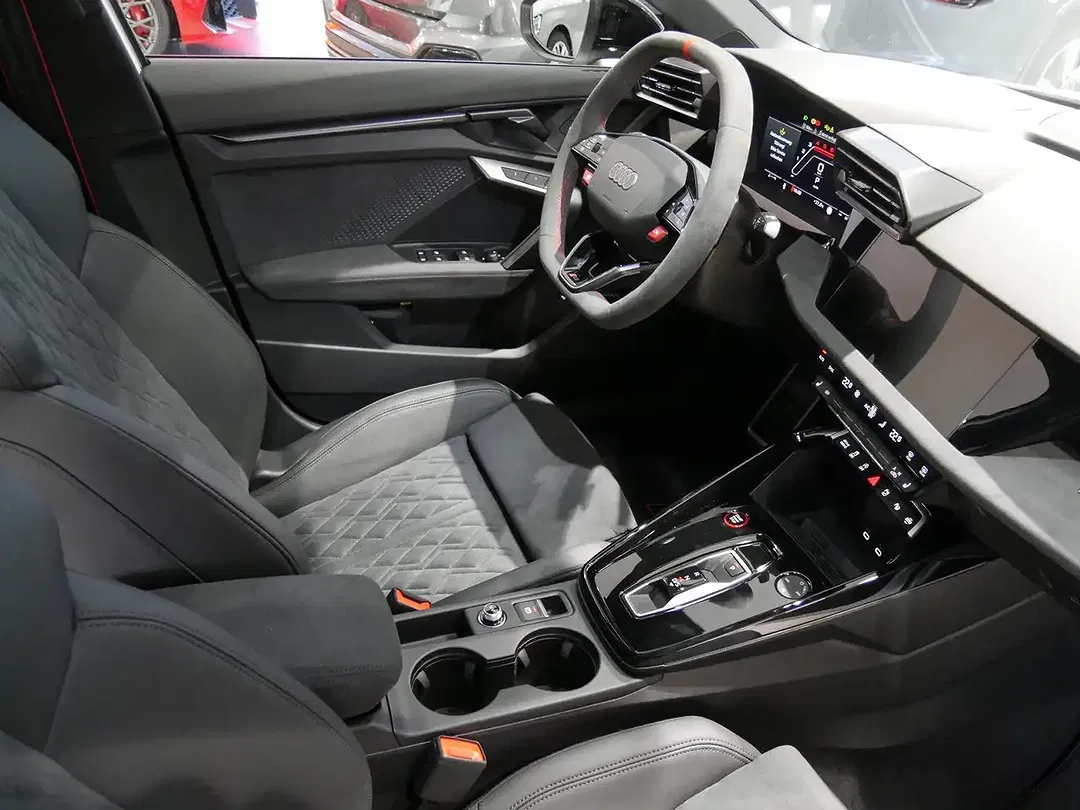 Audi RS3 - Thumbnail 4