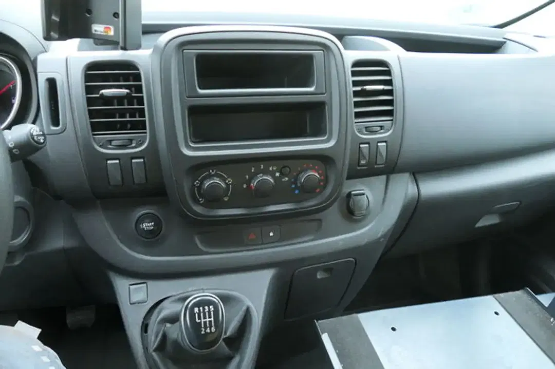 Renault Trafic - Thumbnail 12