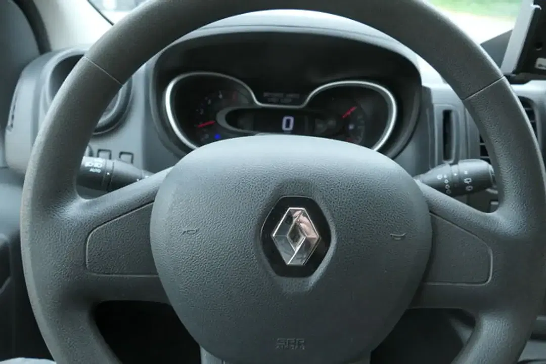 Renault Trafic - Thumbnail 13