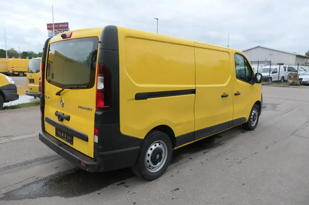 Renault Trafic - Thumbnail 4