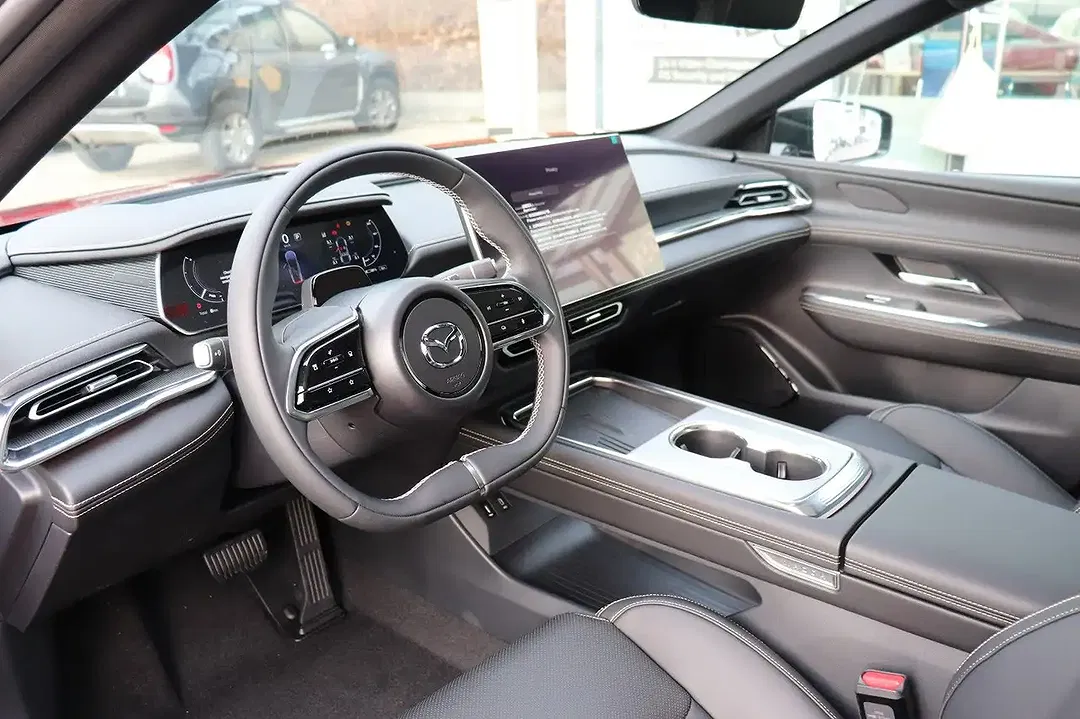 Mazda 6e - Thumbnail 9