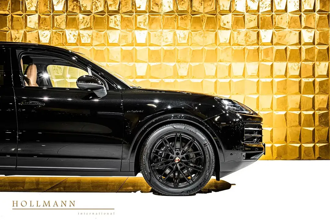 Porsche Cayenne - Thumbnail 10