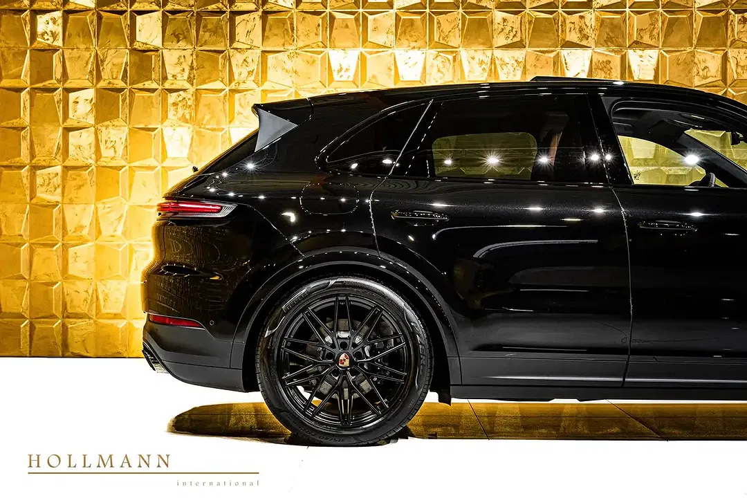 Porsche Cayenne - Thumbnail 9