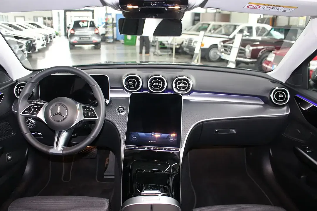 Mercedes-Benz C 220 - Thumbnail 10