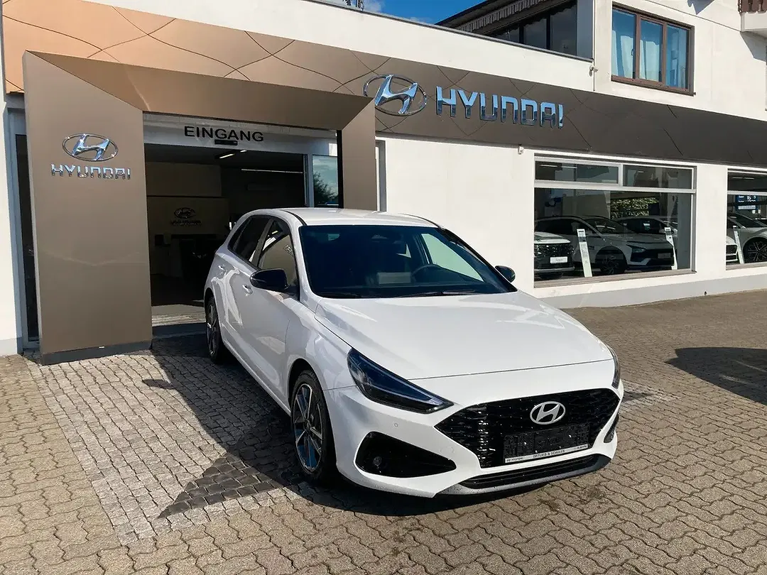 Hyundai i30 - Thumbnail 1