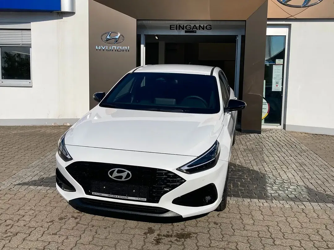 Hyundai i30 - Thumbnail 2