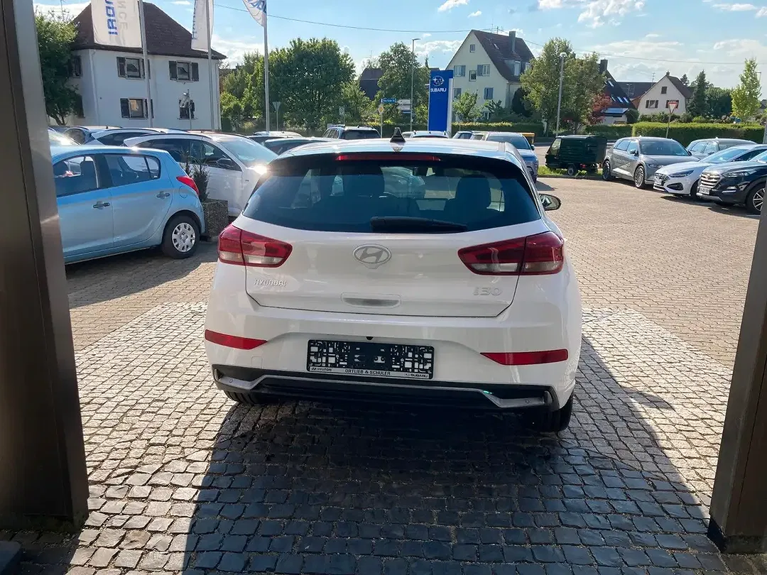 Hyundai i30 - Thumbnail 4