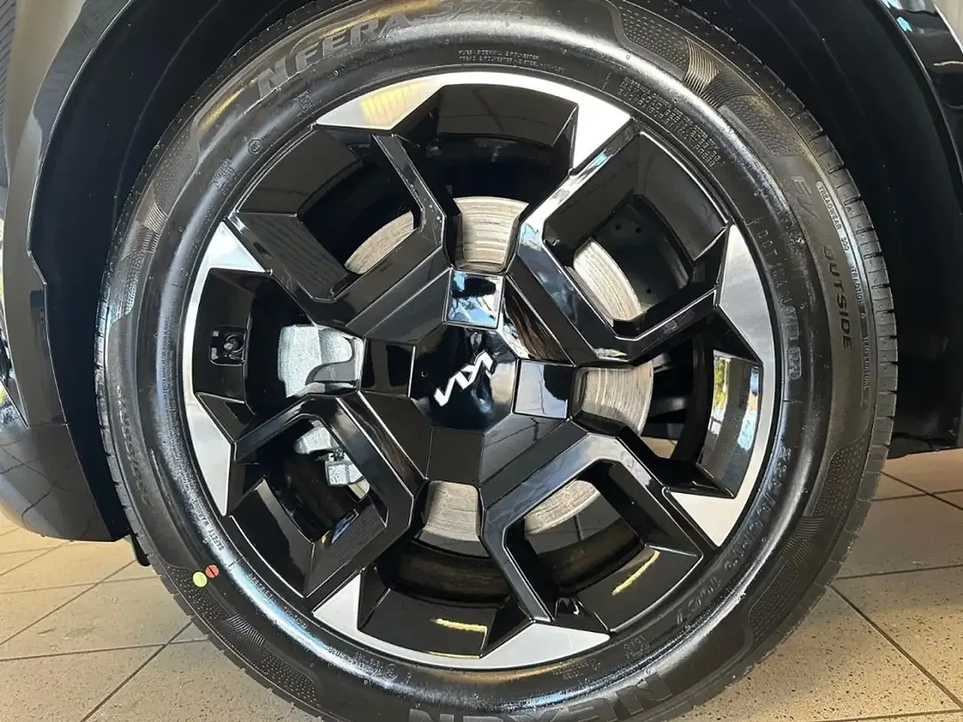 Kia EV5 - Thumbnail 13