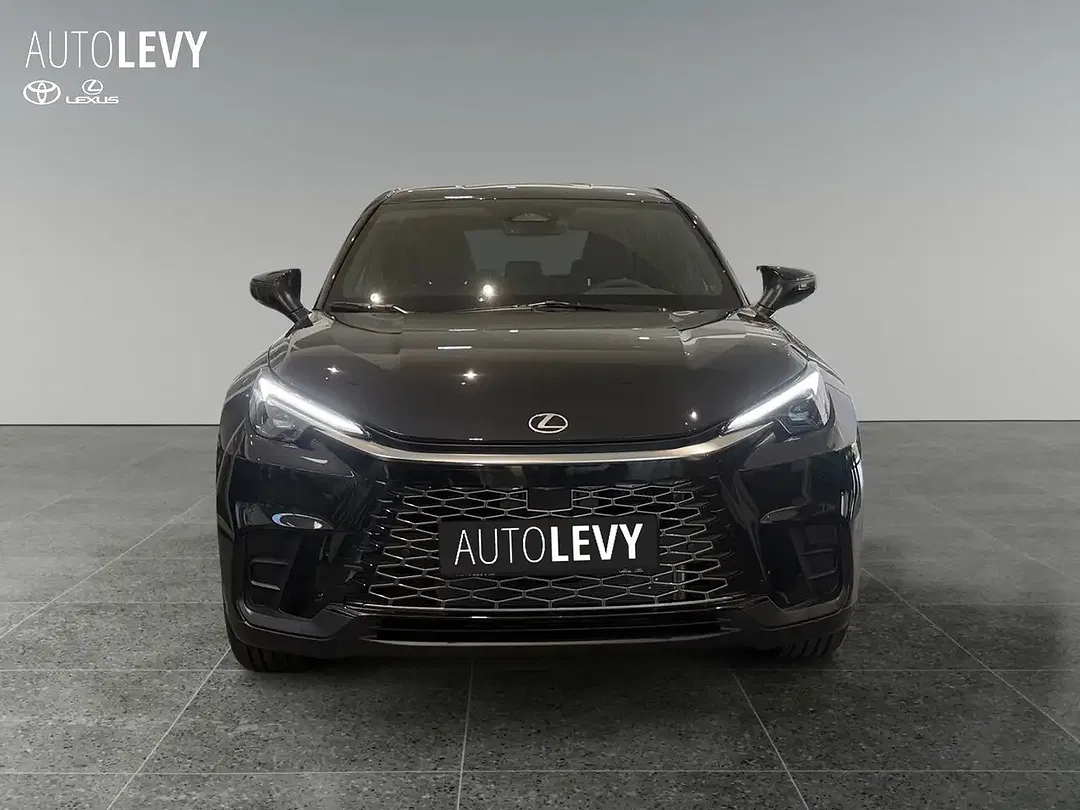 Lexus LBX - Thumbnail 8