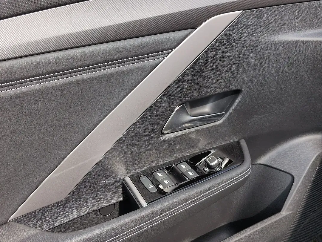 Opel Astra - Thumbnail 8