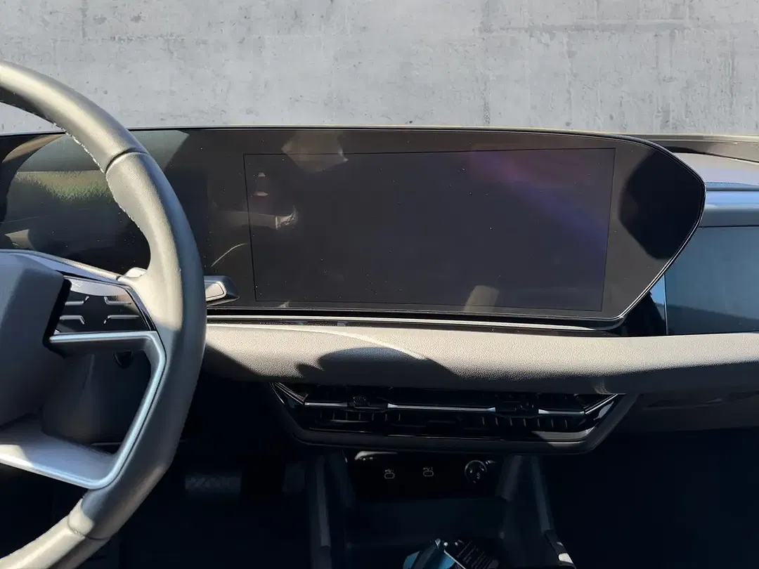 Audi A6 e-tron - Thumbnail 10
